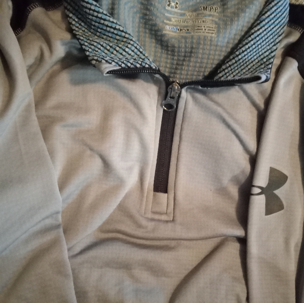 UA long sleeve shirt